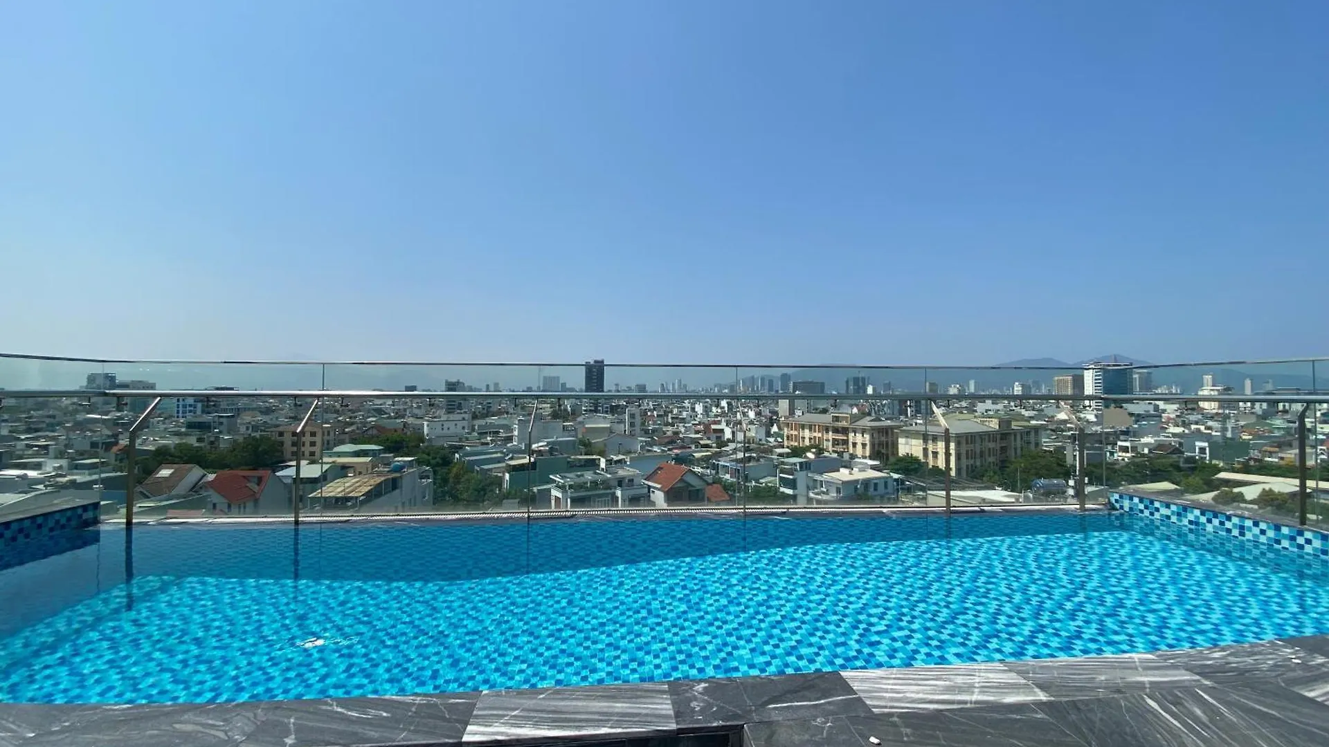 ***  Minh Quan Hotel - Da Nang Center By Hos Vietnam